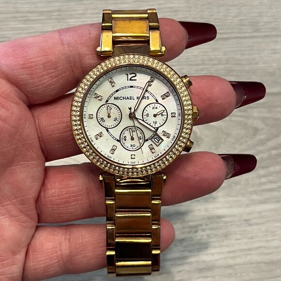 Vintage Michael Kors Rose Gold Watch - Picture 5 of 13